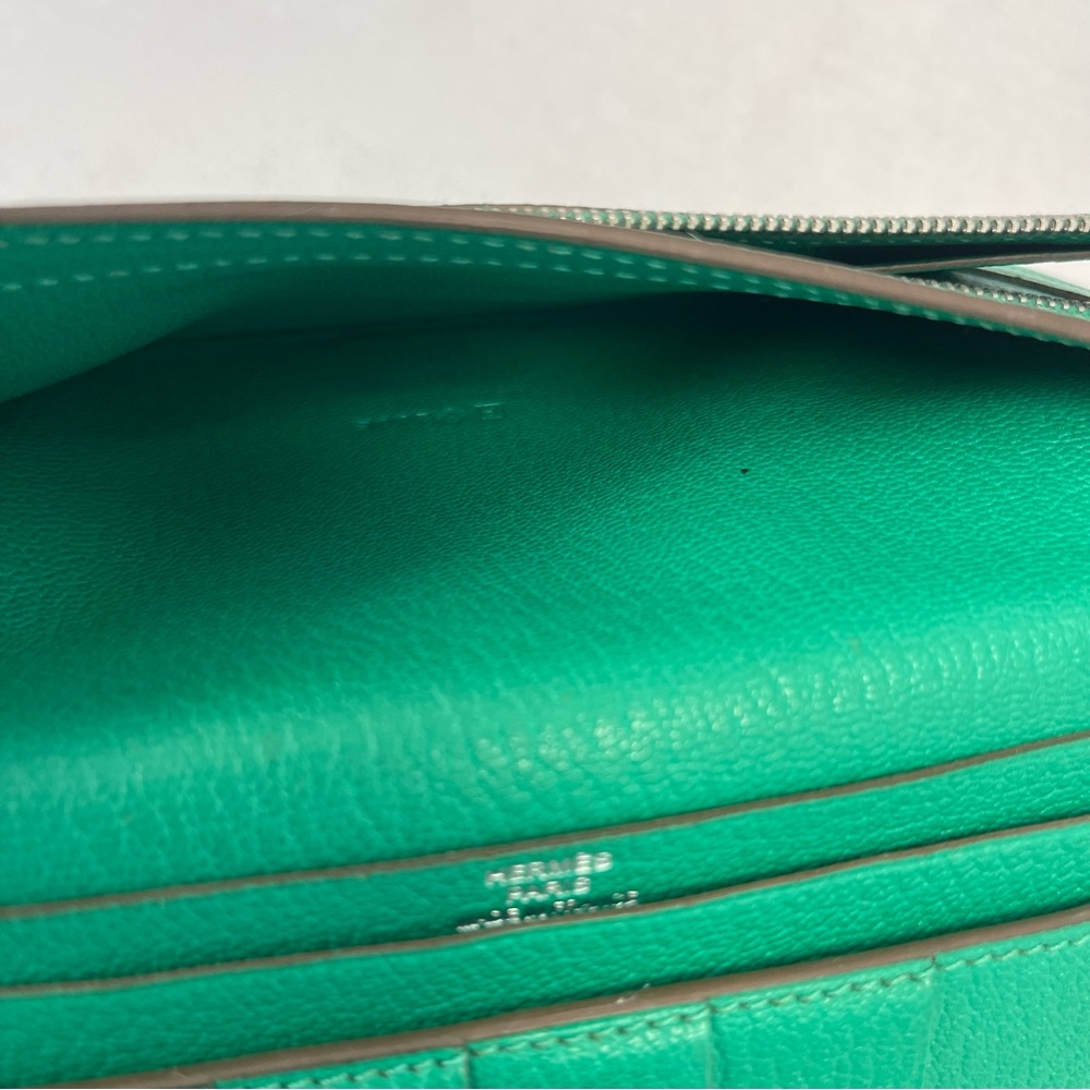 Hermès Bearn Soufflet Wallet in Green Epsom Leather - Preowned - Picture 14 of 15